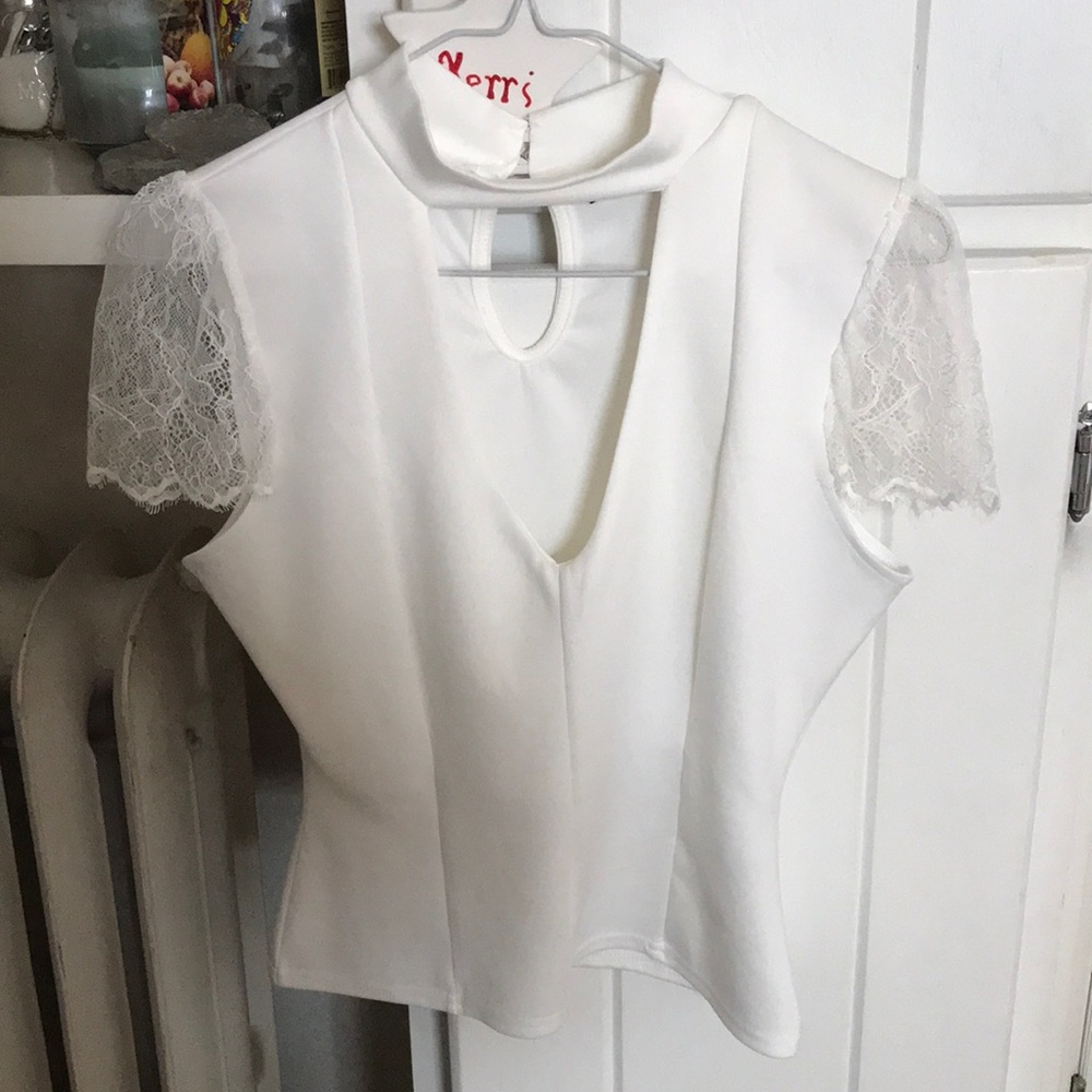 Dressy laced leave top